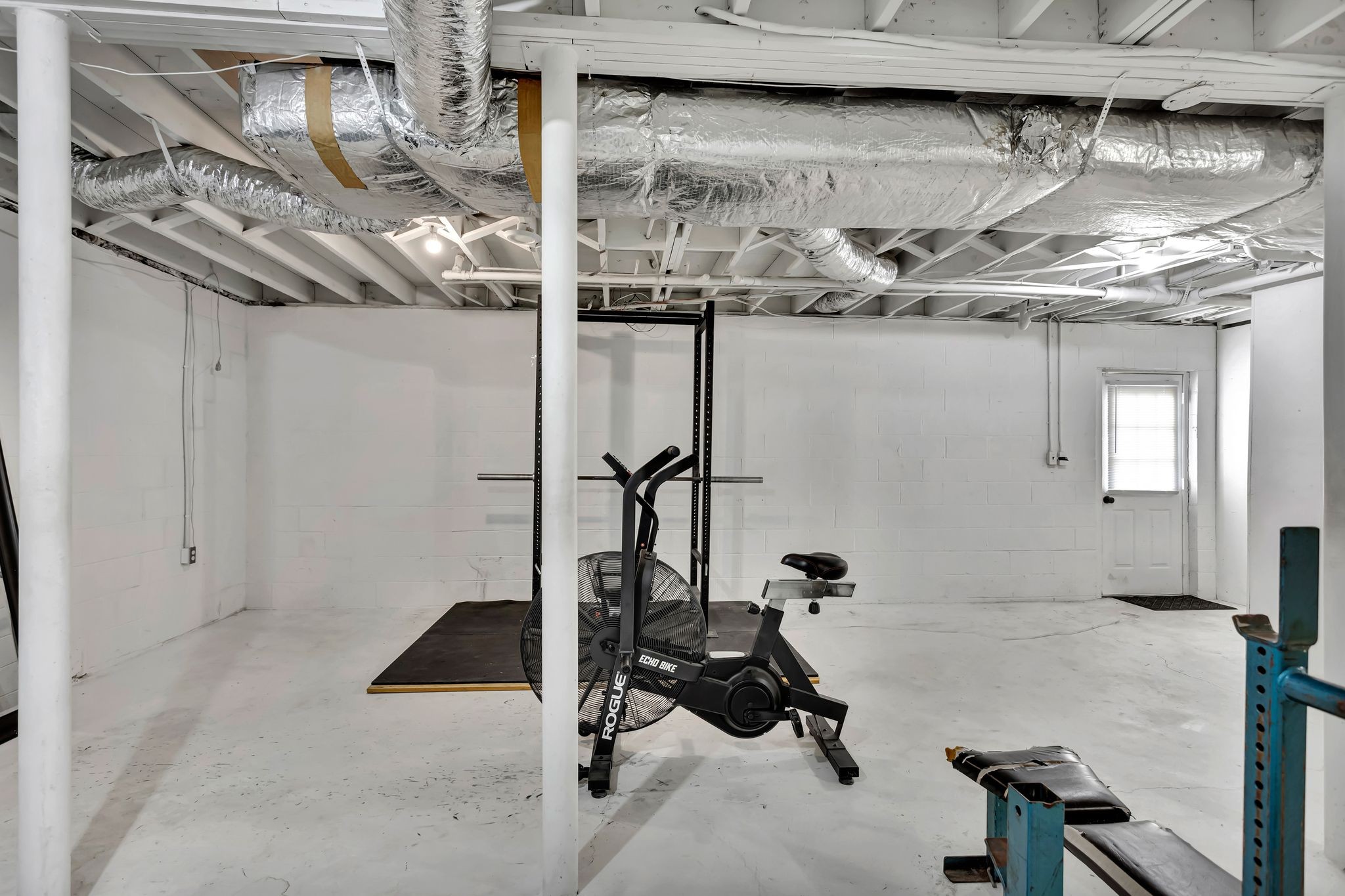 108 8th Avenue Columbia, TN 38401 - Photo 10 of 30 a view of a room with gym equipment