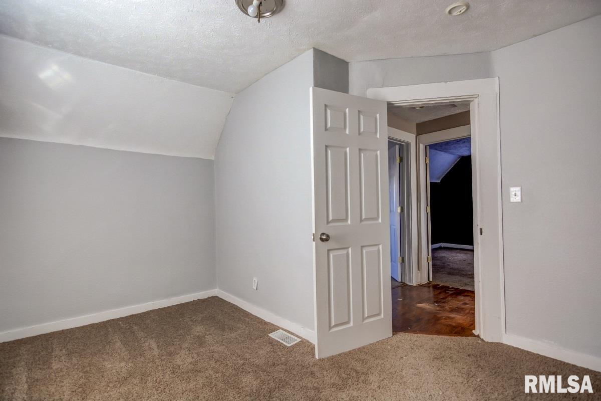 1129 Virginia Avenue Springfield, IL 62702 - Photo 26 of 35