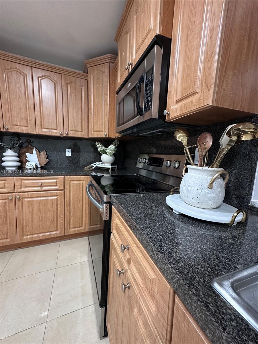 30021 Southwest 160th Avenue Homestead, FL 33033 - Photo 2 of 13