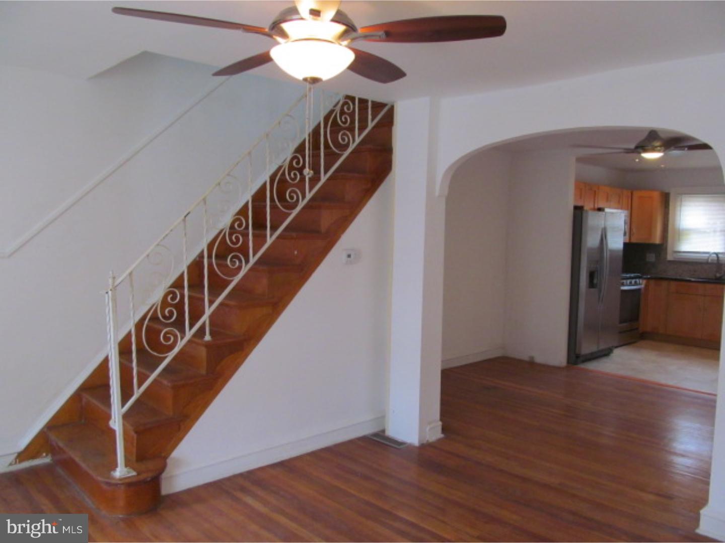 7746 Temple Road Philadelphia, PA 19150 - Photo 3 of 12 Living Room