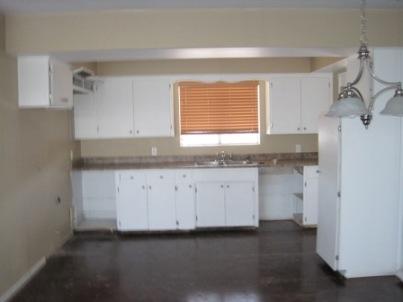 1250 East Bethany Home Road, Unit 14 Phoenix, AZ 85014 - Photo 3 of 5 Kitchen