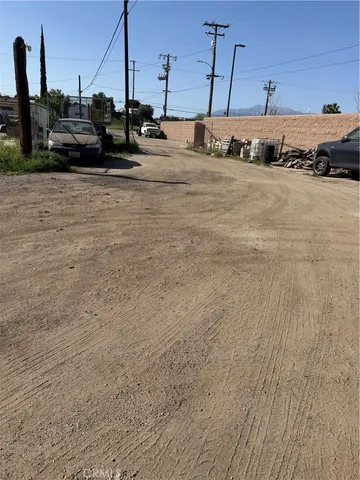 $1,088,888 | 1966 West Rialto Avenue, San Bernardino, CA 92410