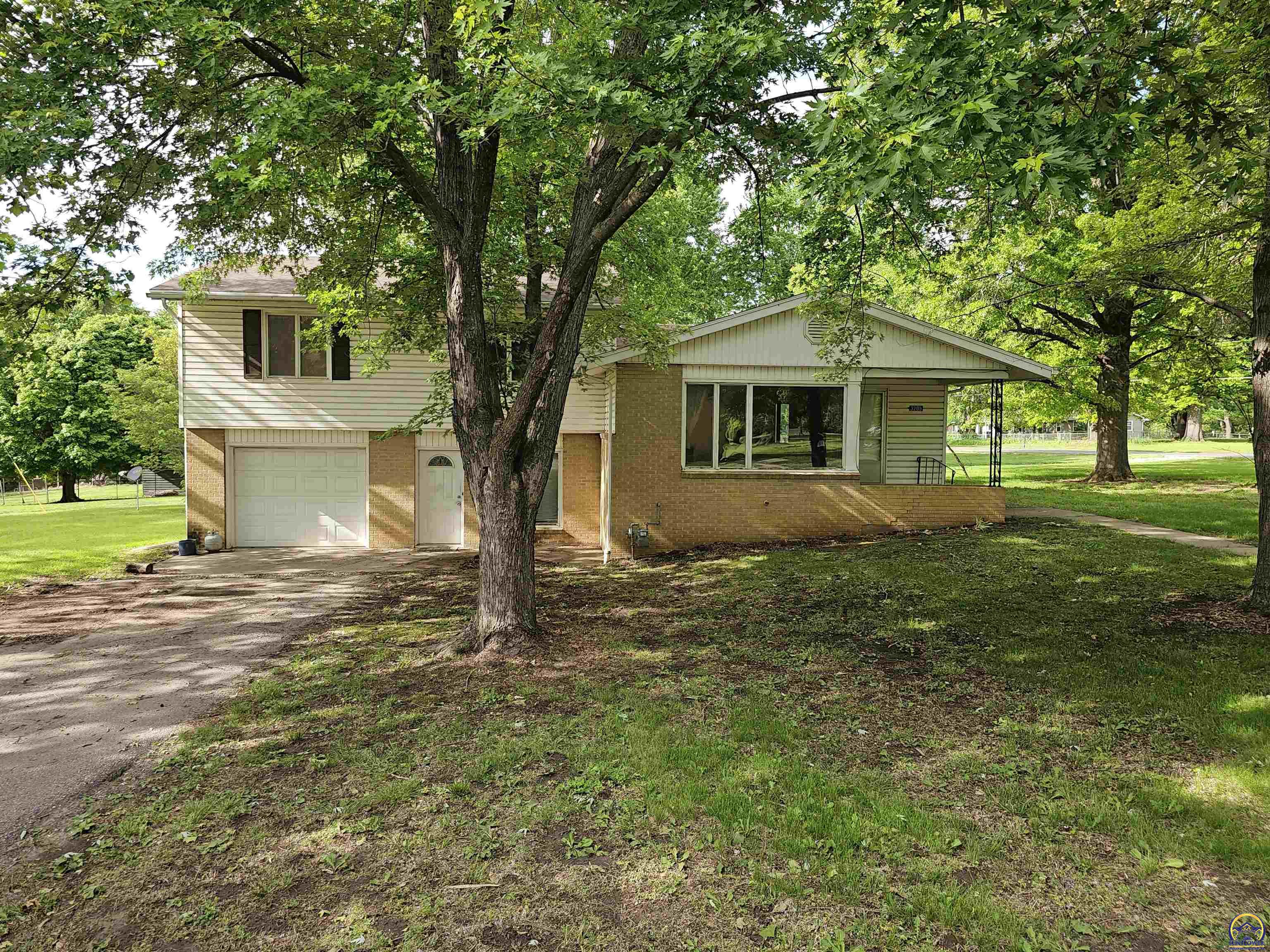 3205 Northwest Rochester Road Topeka, KS 66617 - Photo 52 of 52