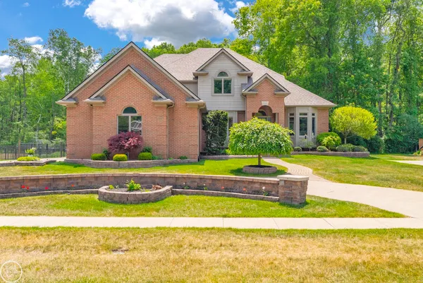 $539,900 | 3007 Shorewood Boulevard, Fort Gratiot, MI 48059