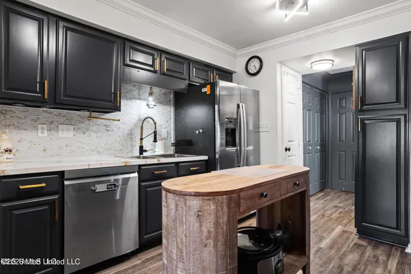 $479,000 | 527 Front Beach Drive, Unit 40, Ocean Springs, MS 39564