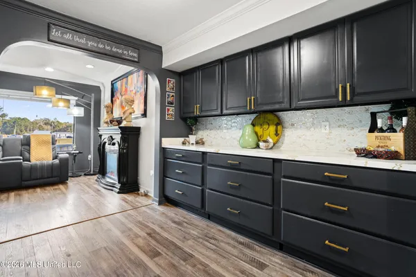 $479,000 | 527 Front Beach Drive, Unit 40, Ocean Springs, MS 39564