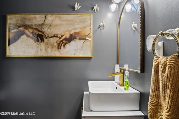 $479,000 | 527 Front Beach Drive, Unit 40, Ocean Springs, MS 39564