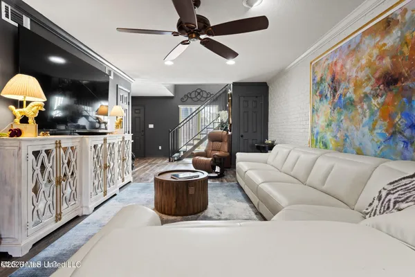 $479,000 | 527 Front Beach Drive, Unit 40, Ocean Springs, MS 39564