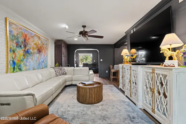 $479,000 | 527 Front Beach Drive, Unit 40, Ocean Springs, MS 39564