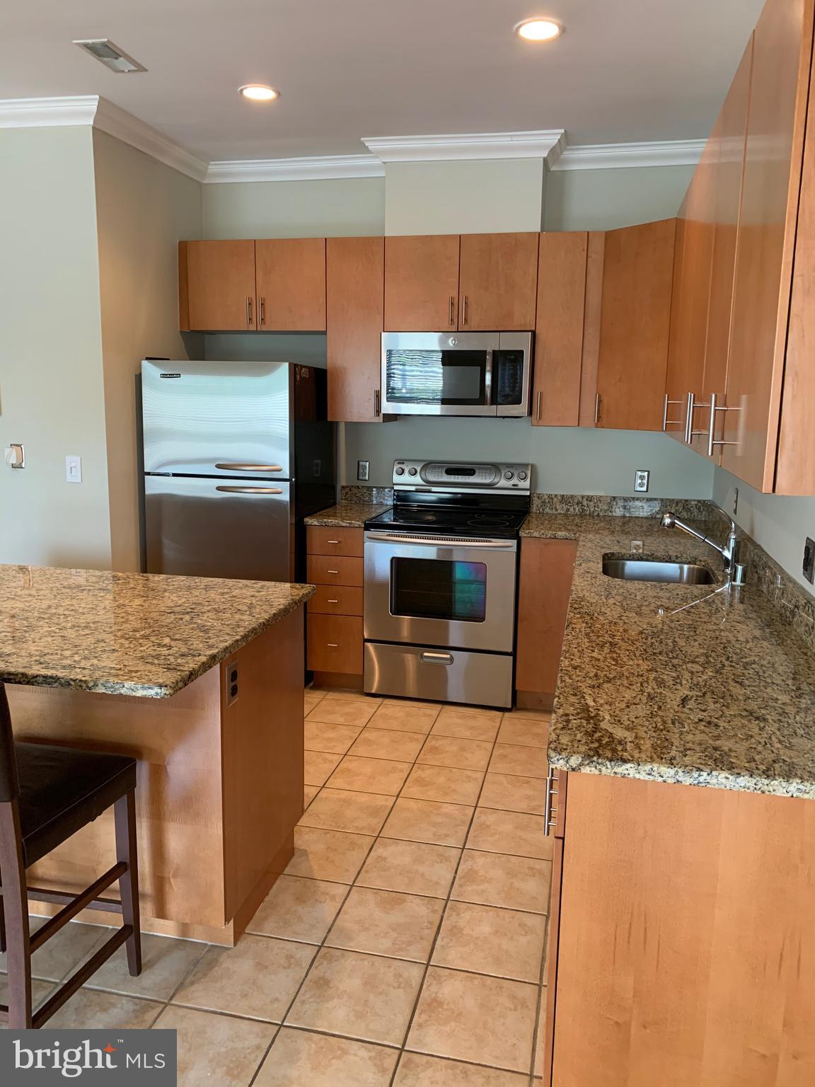 2007 Clipper Park Road, Unit 114 Baltimore, MD 21211 - Photo 11 of 45