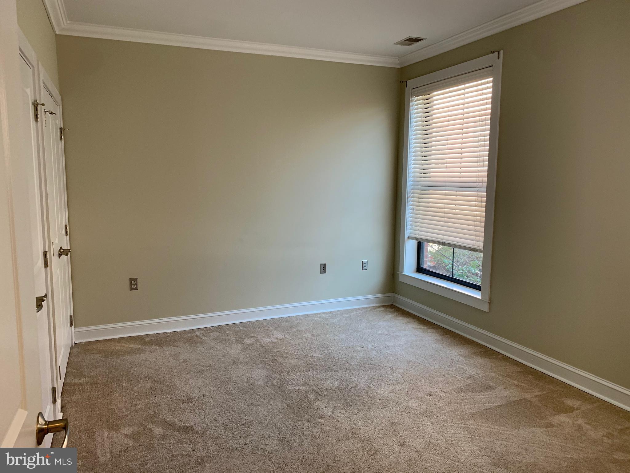 2007 Clipper Park Road, Unit 114 Baltimore, MD 21211 - Photo 16 of 45