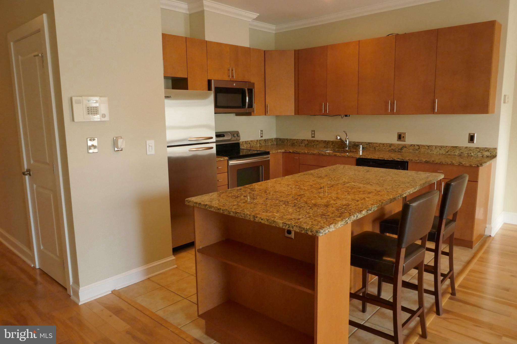 2007 Clipper Park Road, Unit 114 Baltimore, MD 21211 - Photo 23 of 45