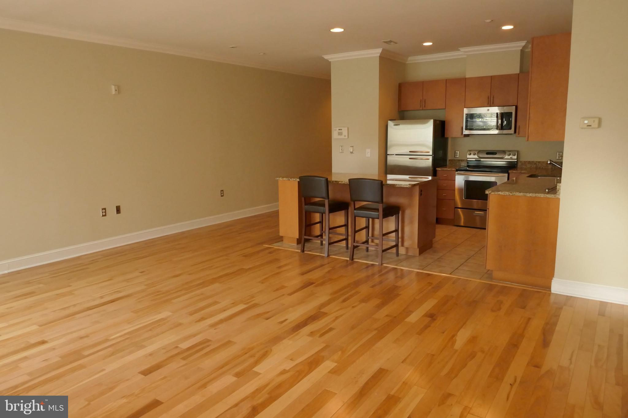 2007 Clipper Park Road, Unit 114 Baltimore, MD 21211 - Photo 24 of 45