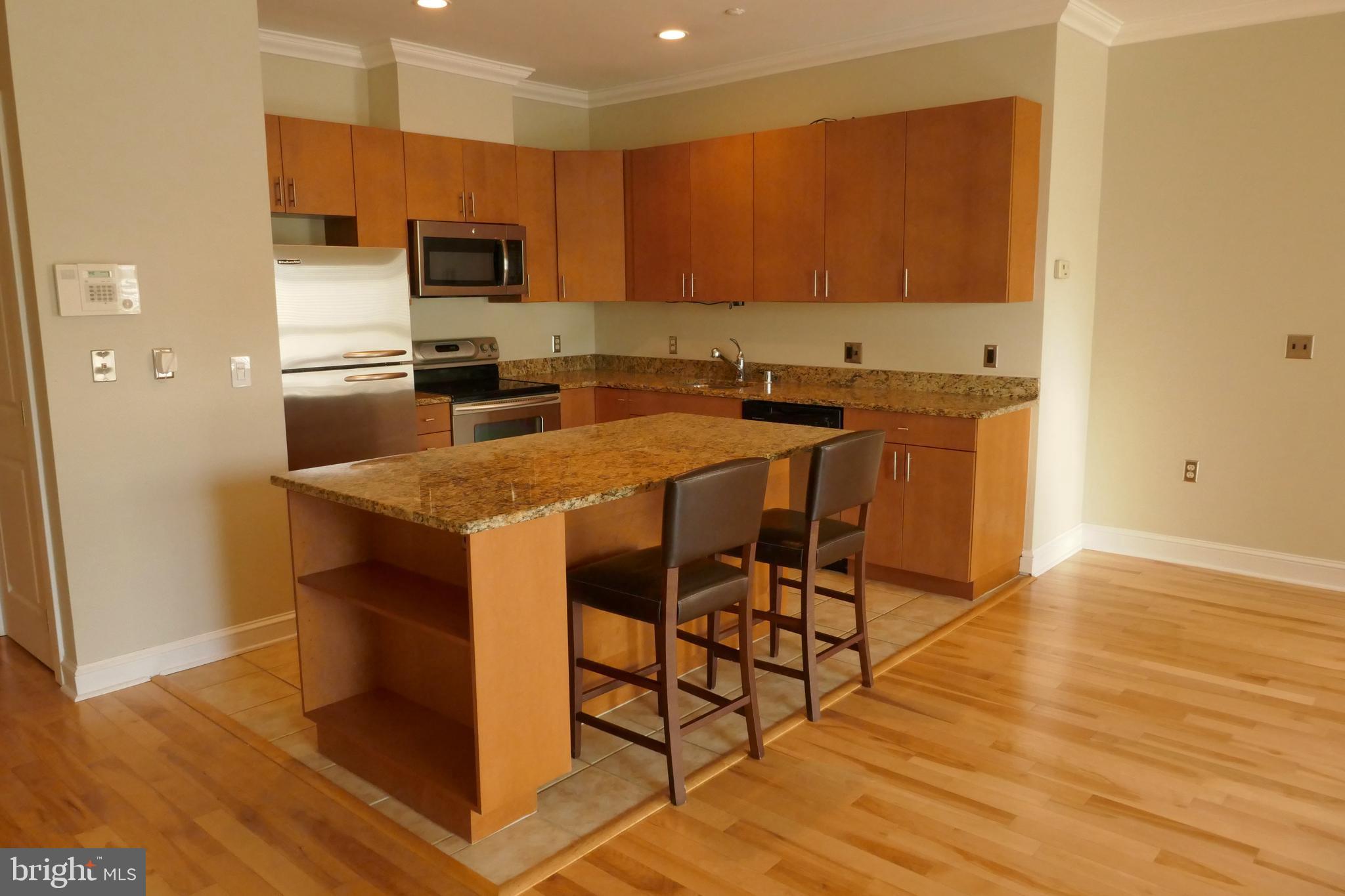 2007 Clipper Park Road, Unit 114 Baltimore, MD 21211 - Photo 25 of 45