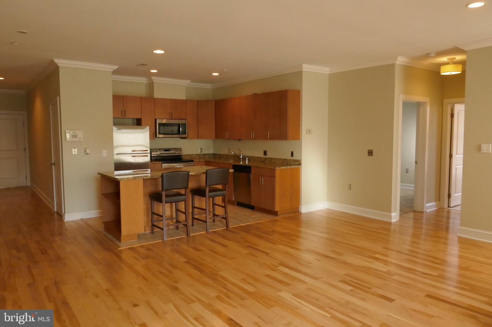 2007 Clipper Park Road, Unit 114 Baltimore, MD 21211 - Photo 26 of 45