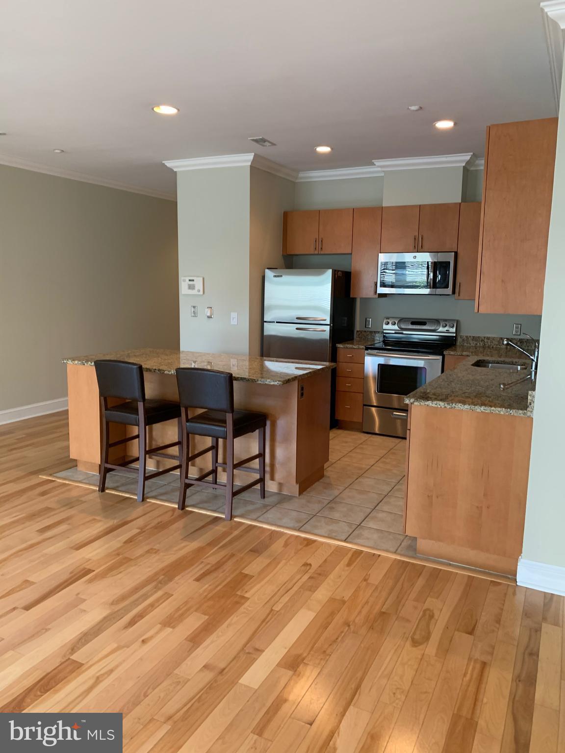 2007 Clipper Park Road, Unit 114 Baltimore, MD 21211 - Photo 4 of 45