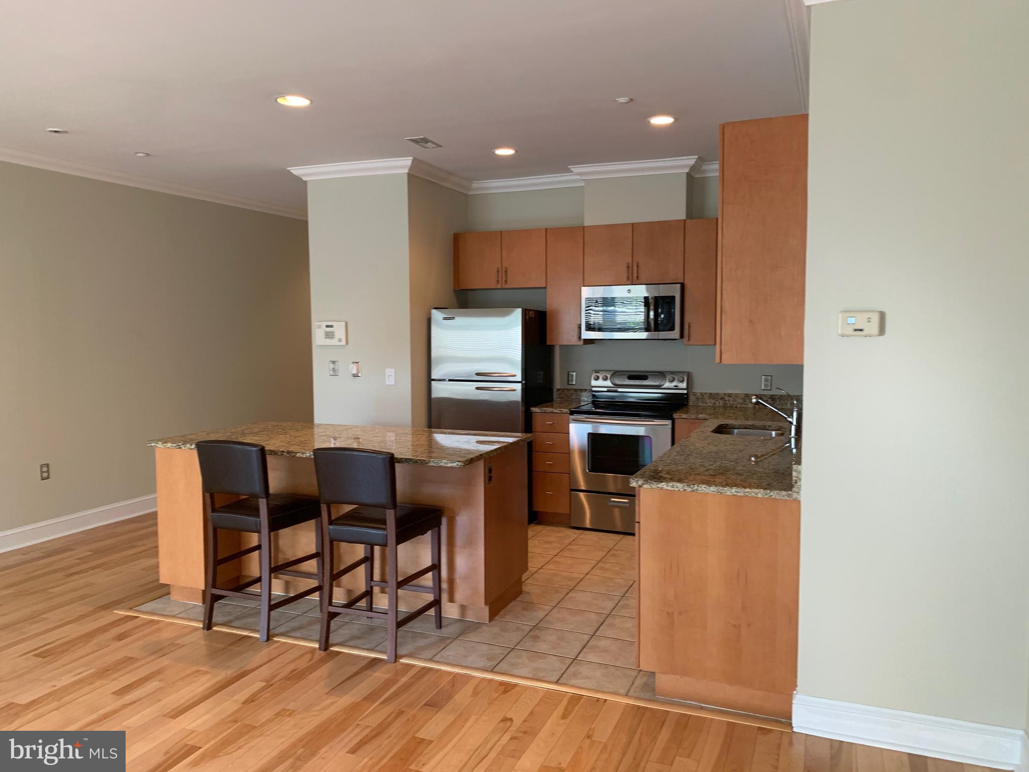 2007 Clipper Park Road, Unit 114 Baltimore, MD 21211 - Photo 5 of 45