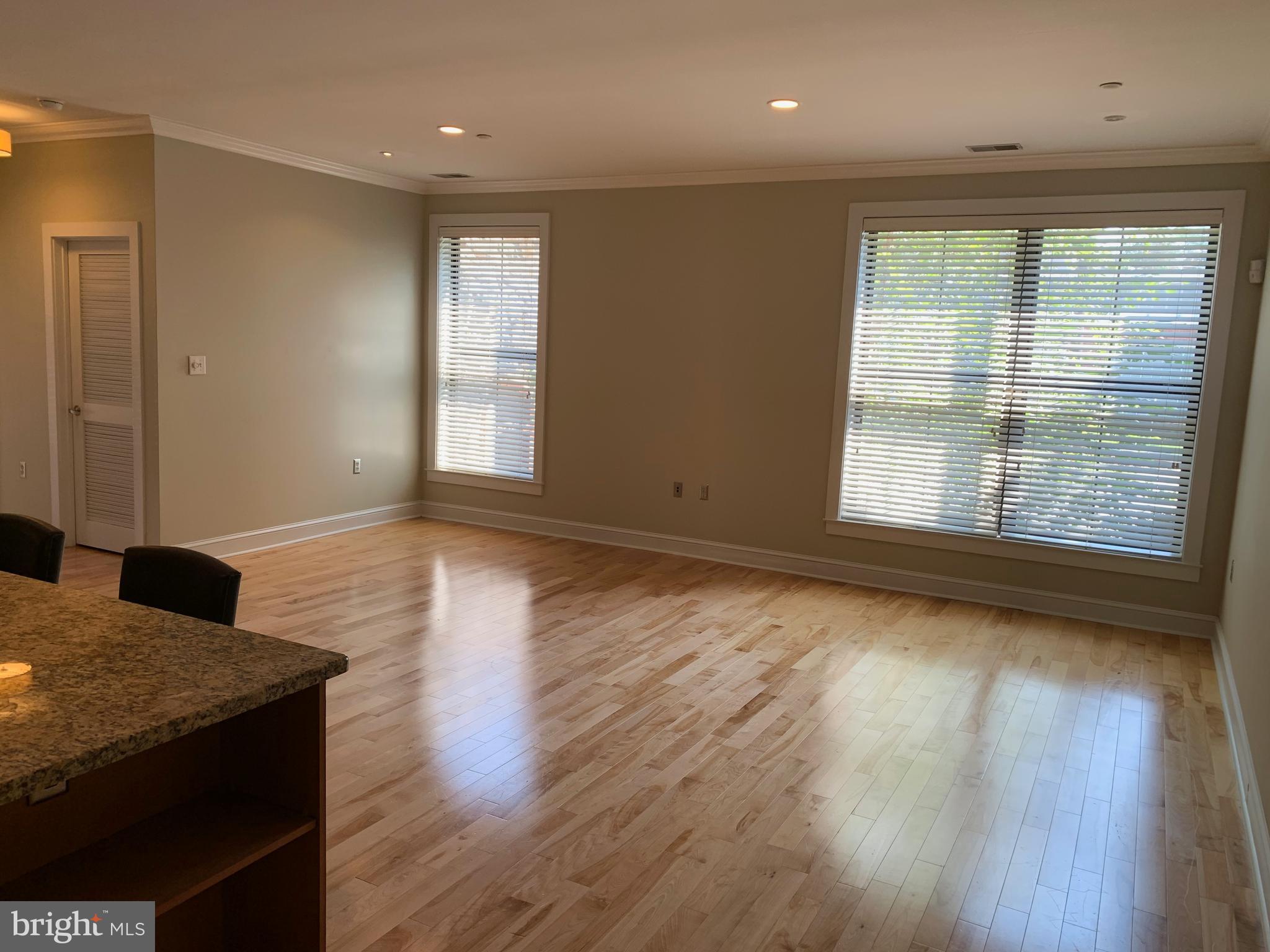 2007 Clipper Park Road, Unit 114 Baltimore, MD 21211 - Photo 7 of 45