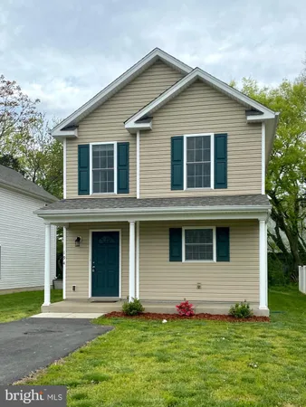 $2,250 | 194 Bend Farm Road, Fredericksburg, VA 22408