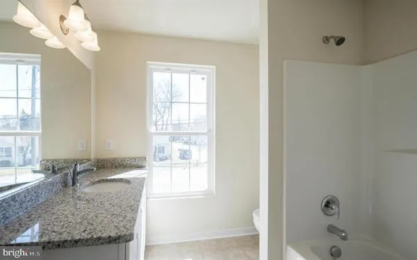 $2,250 | 194 Bend Farm Road, Fredericksburg, VA 22408