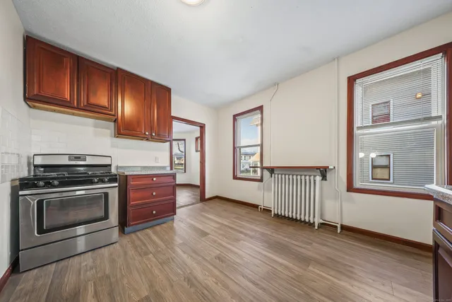 $1,700 | 294 Bellevue Street, Hartford, CT 06120