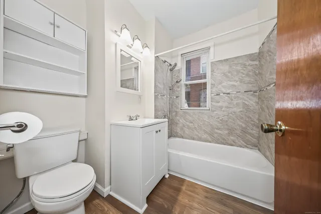 $1,700 | 294 Bellevue Street, Hartford, CT 06120