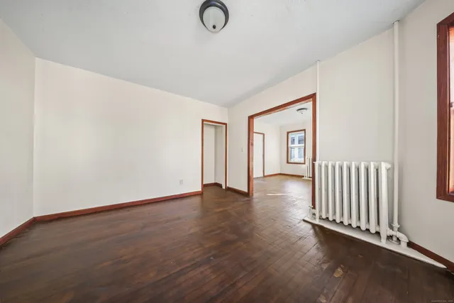 $1,700 | 294 Bellevue Street, Hartford, CT 06120