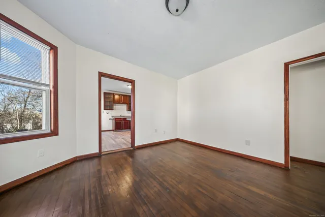 $1,700 | 294 Bellevue Street, Hartford, CT 06120
