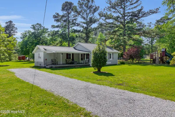 $1,900 | 270 Territorial Road, New Bern, NC 28560