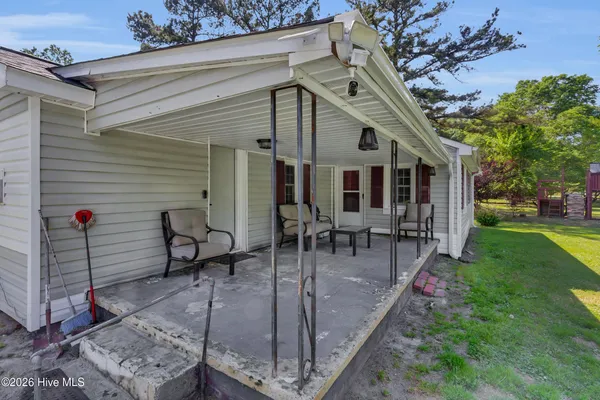 $1,900 | 270 Territorial Road, New Bern, NC 28560