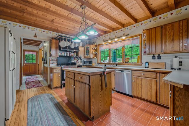 17 Markham Road East Hampton, CT 06424 - Photo 10 of 40