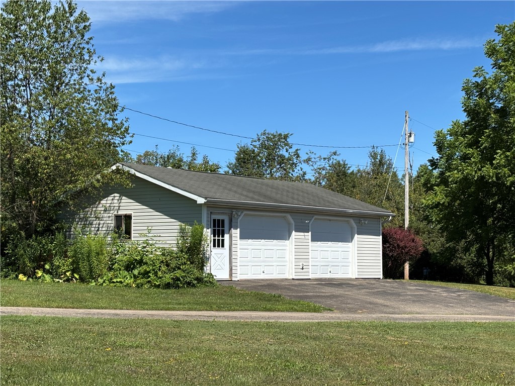 303 Flickerwood Road Kane, PA 16735 - Photo 3 of 50