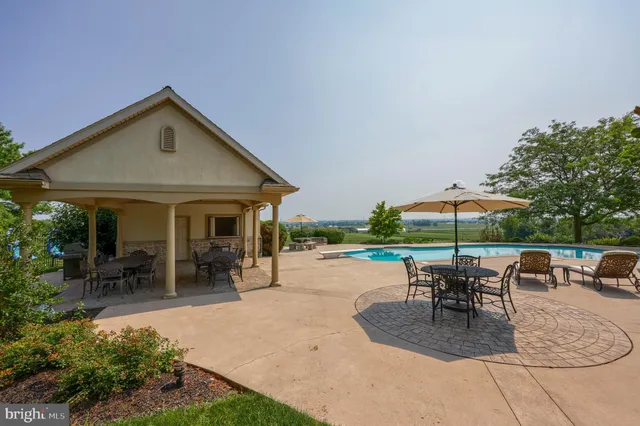 $1,690,000 | 1409 Diamond Station Road, Ephrata, PA 17522