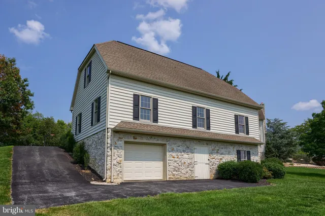 $1,690,000 | 1409 Diamond Station Road, Ephrata, PA 17522