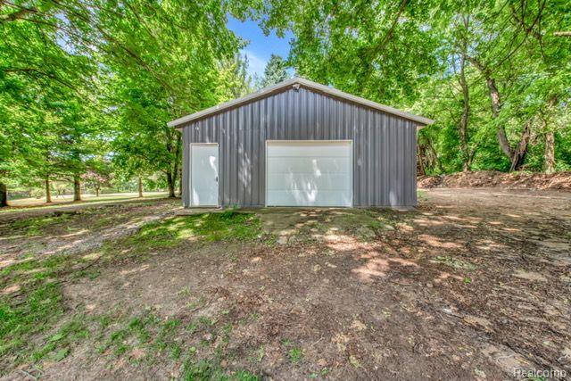 5040 Fenton Road Fenton, MI 48430 - Photo 15 of 15