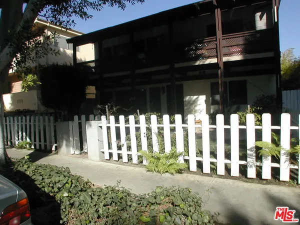 $3,975 | 1237 Franklin Street, Unit 4, Santa Monica, CA 90404