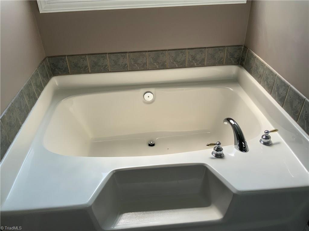 3369 Old Mountain Road Trinity, NC 27370 - Photo 14 of 17 Garden Tub in Master bath