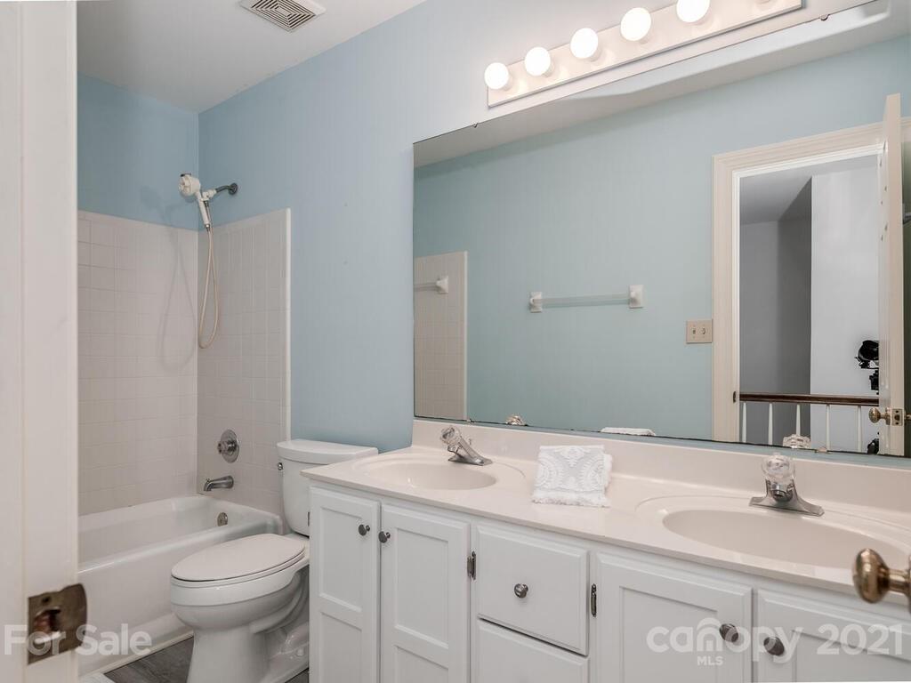 4404 Quail View Road Charlotte, NC 28226 - Photo 29 of 38 Gallery Image 29