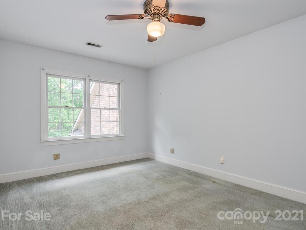4404 Quail View Road Charlotte, NC 28226 - Photo 30 of 38 Gallery Image 30