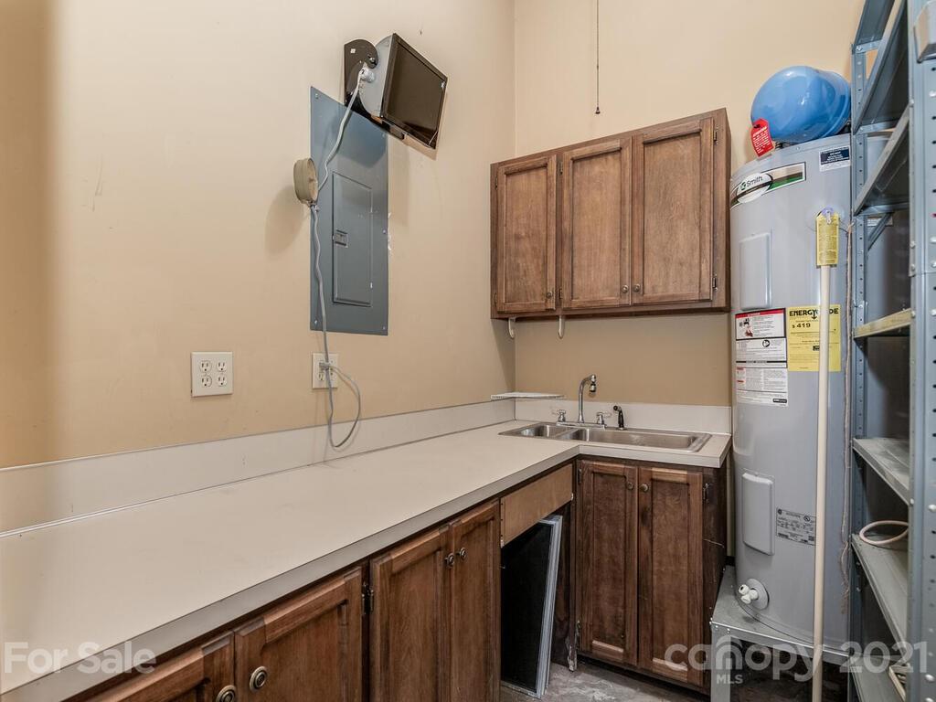 4404 Quail View Road Charlotte, NC 28226 - Photo 34 of 38 Gallery Image 34