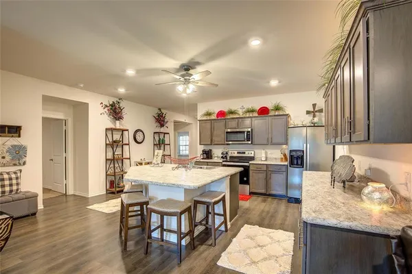 $2,400 | 1004 Basswood Lane, Royse City, TX 75189