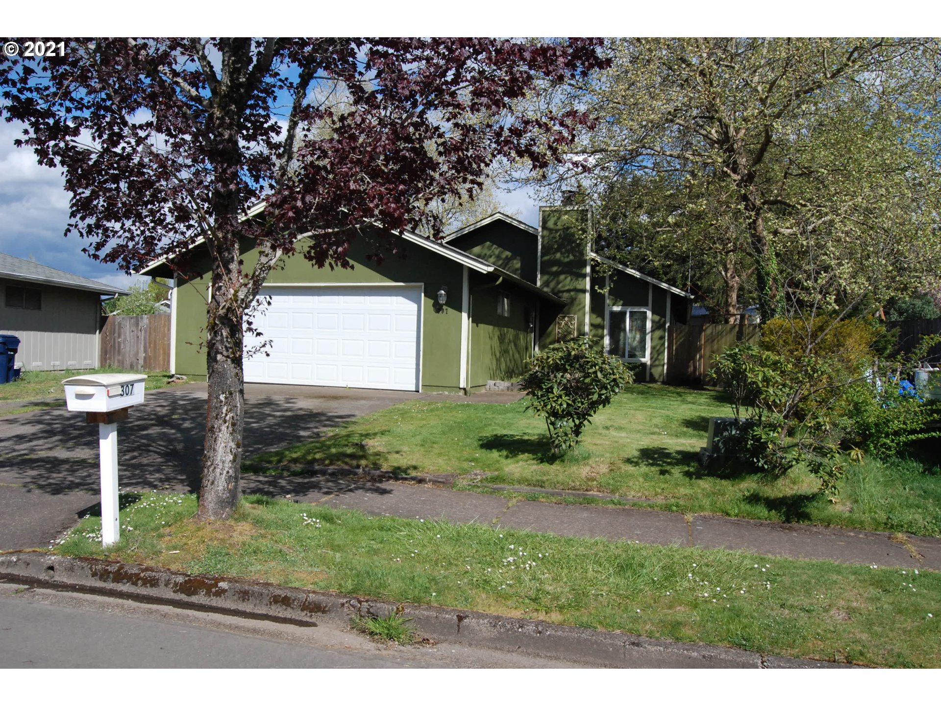 307 72nd Street Springfield, OR 97478 - Photo 1 of 17 Gallery Image 1