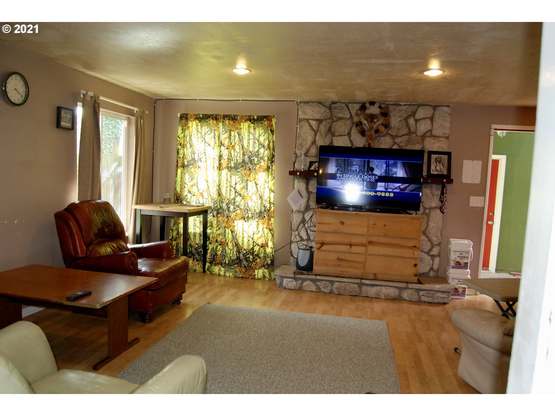 307 72nd Street Springfield, OR 97478 - Photo 4 of 17 Gallery Image 4