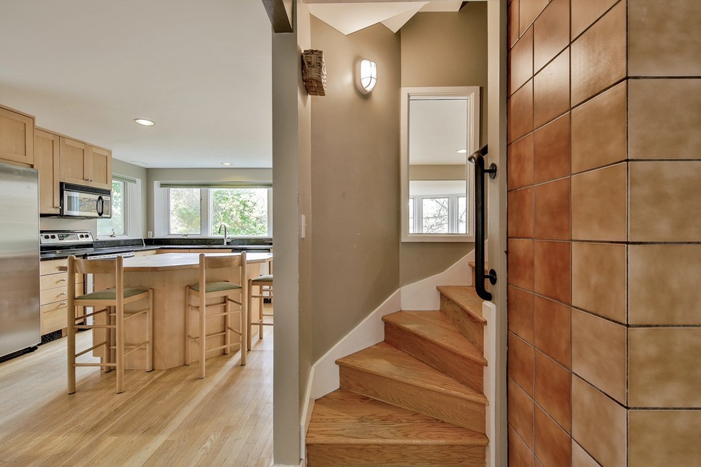 15 Stow Road Harvard, MA 01451 - Photo 5 of 24