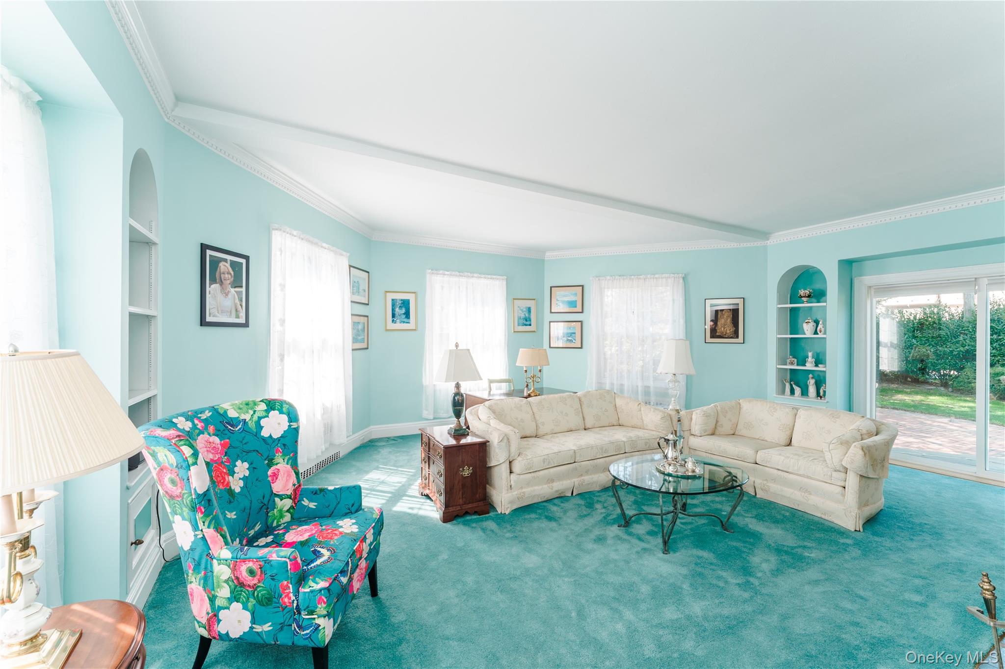154 Wellington Road Garden City, NY 11530 - Photo 4 of 28