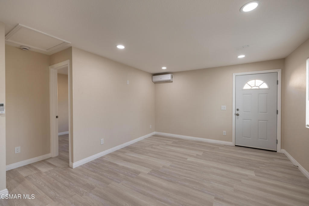 2345 Bryson Place Simi Valley, CA 93065 - Photo 14 of 36