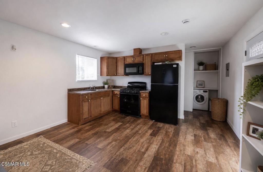 2345 Bryson Place Simi Valley, CA 93065 - Photo 19 of 36