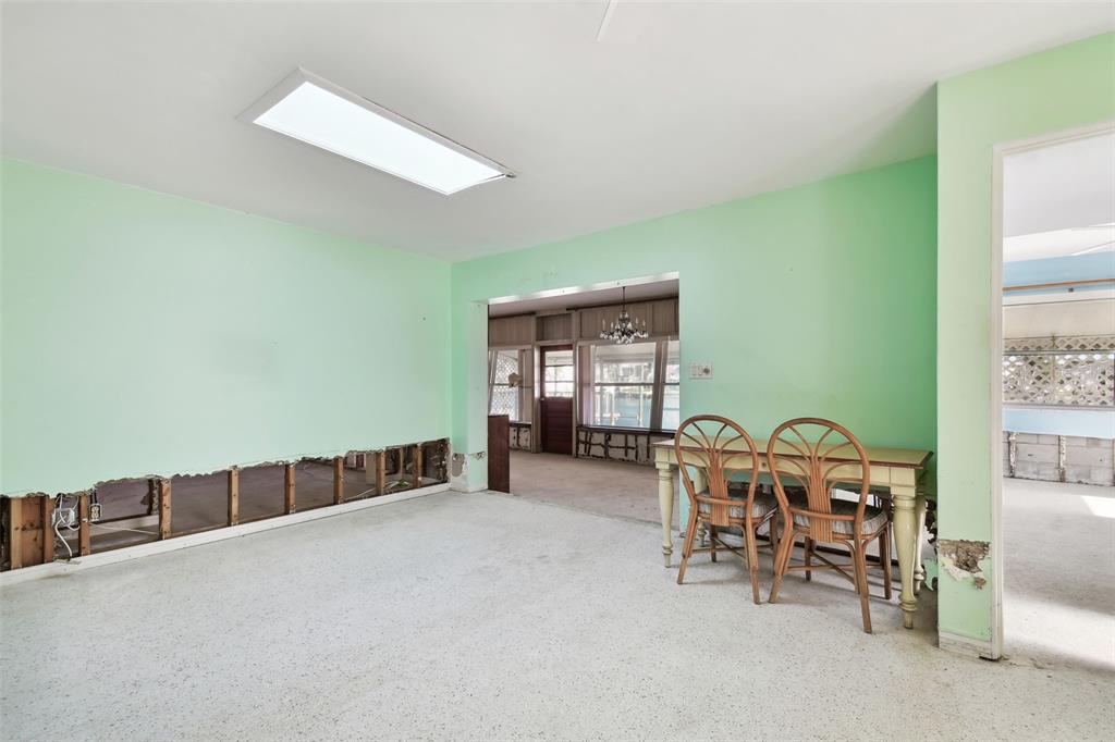545 Lillian Drive Madeira Beach, FL 33708 - Photo 20 of 100