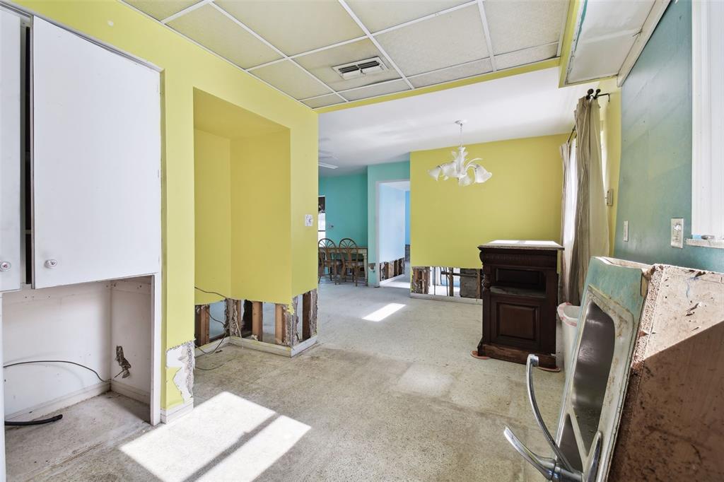 545 Lillian Drive Madeira Beach, FL 33708 - Photo 24 of 100