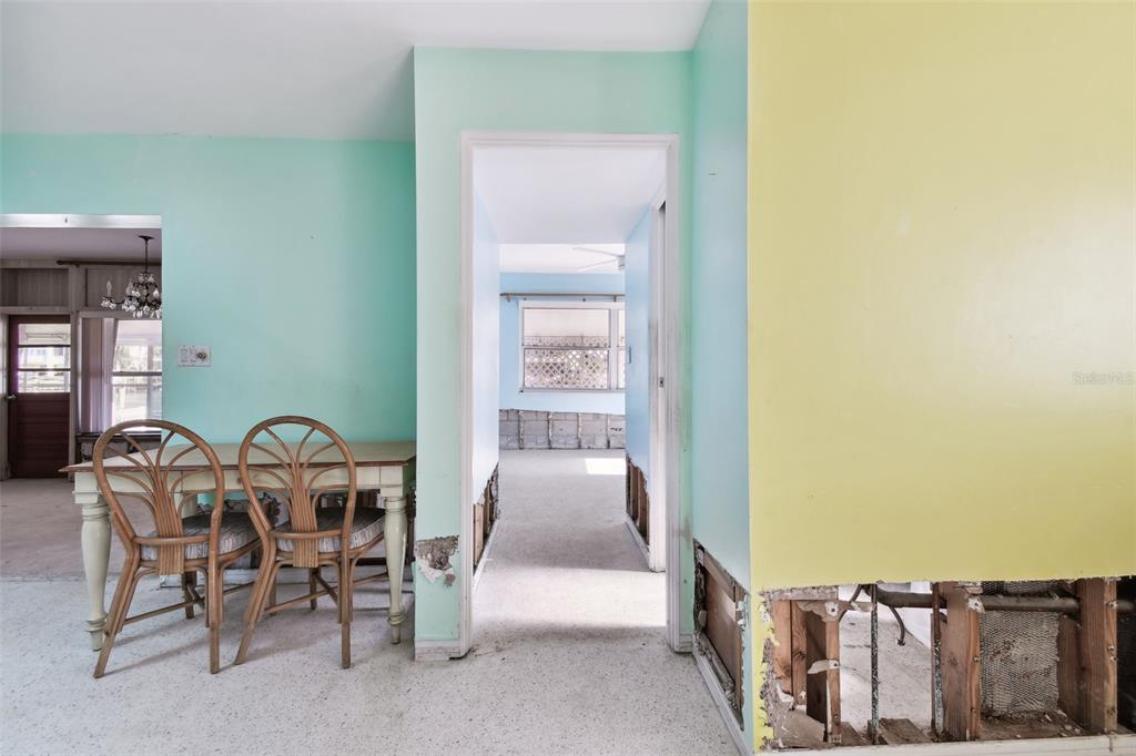 545 Lillian Drive Madeira Beach, FL 33708 - Photo 29 of 100